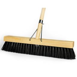 BROOM SCRUB WITH WOODEN HANDLE 600MM SOFT